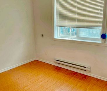 For Lease - 1344 Queen Street Unit# #a, Toronto, Ontario - Photo 1