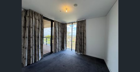 MAGNIFICENT 2 BEDROOM APARTMENT WITH WATER VIEW - Photo 3