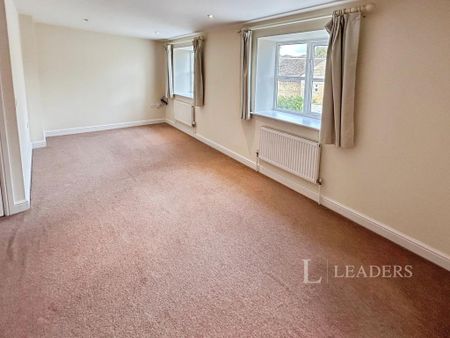 2 bedroom townhouse to rent - Photo 2