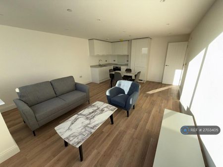 2 bedroom flat to rent - Photo 4