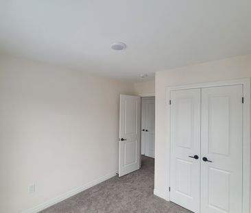 For Lease - 51 Bavin Street, Clarington, Ontario - Photo 5