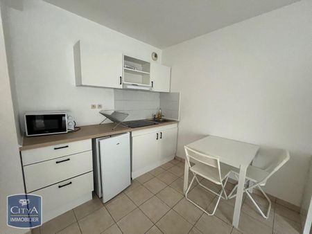 Location Appartement 1 pièce 25m² BEZIERS 34500 - Photo 2