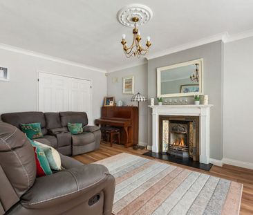 Short Let Only – College Park Way, Ballinteer, Dublin 16 - Photo 1