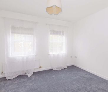 2 bedroom semi-detached house to rent - Photo 4