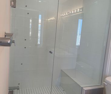 For Lease - 160 William Booth Avenue, Newmarket, Ontario - Photo 2