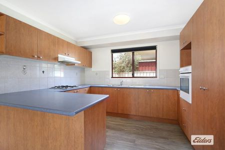 Charming 3-Bedroom Home for Rent – West Wodonga - Photo 5