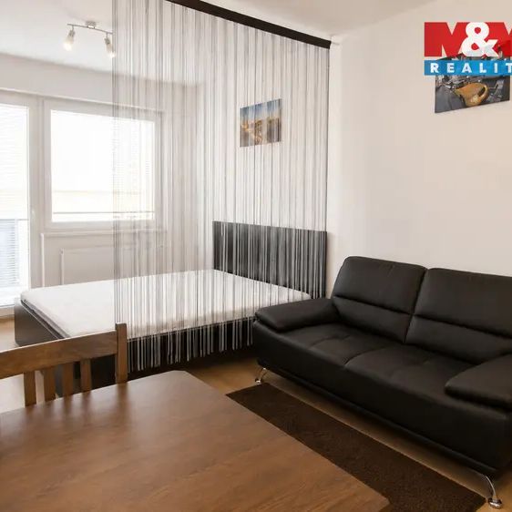 Pronájem, byt 1+kk, 33 m - Photo 1