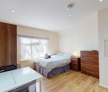 Studio to rent - Photo 4