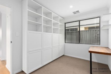 Spacious Modern Family Home in Prime Wellard Location - Photo 4