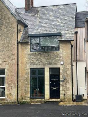 3 bedroom property to rent in Bruton - Photo 1