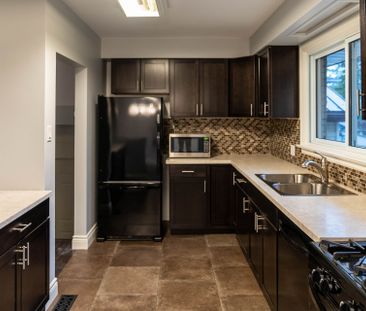 For Lease - 48 Ottaway Avenue, Barrie, Ontario - Photo 4