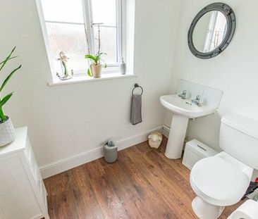 Wellington Close, Sleaford, NG34 - Photo 6