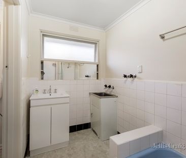 2/2 Arnott Street, Mont Albert North VIC 3129 - Apartment For Rent ... - Photo 5