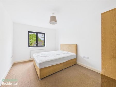 Apt 2, 228 Albertbridge Road, Belfast, BT5 4GW - Photo 3