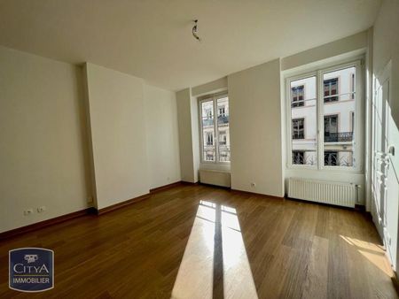 Location Appartement 2 pièces 56m² LYON 3ème - Photo 2