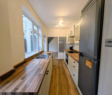 2 bedroom terraced house to rent - Photo 6