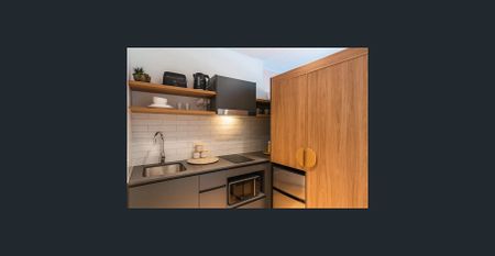 All-inclusive | Fully Furnished | Flexible Leases - Photo 3