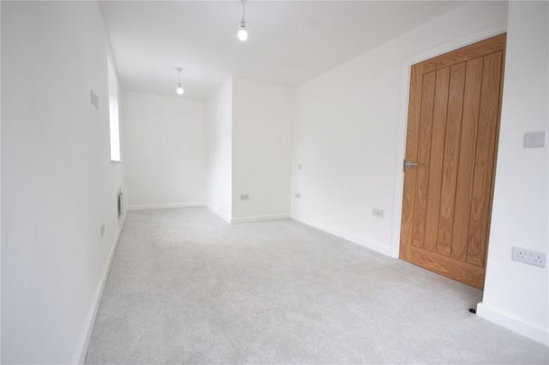 5, Grove Lane, Leeds, West Yorkshire, LS6 4AB - Photo 1