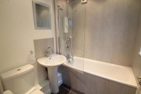 2 bedroom terraced house to rent - Photo 5