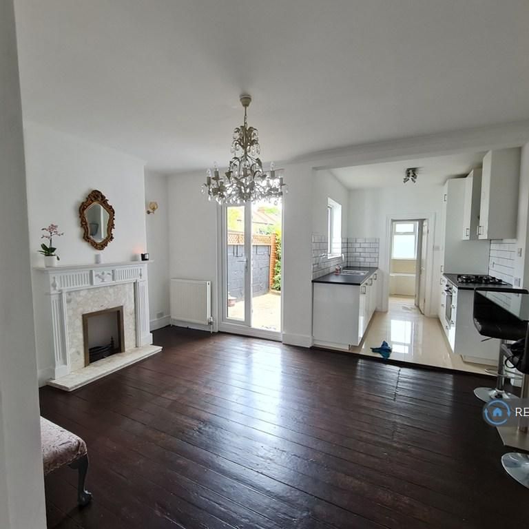 1 bedroom maisonette to rent - Photo 1