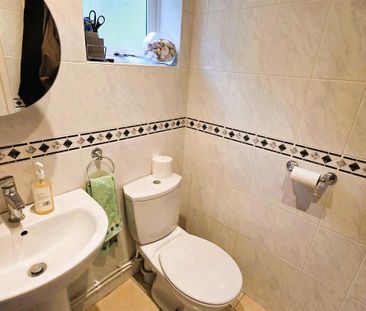 3 bedroom end of terrace house to rent - Photo 6