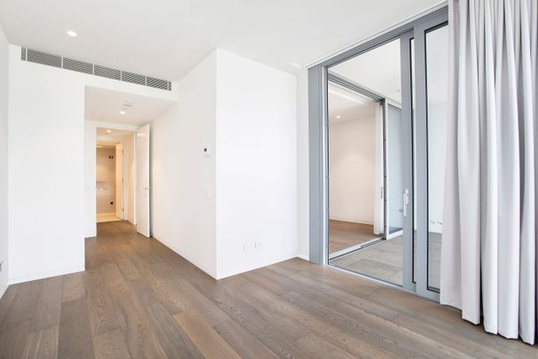 One Sydney Harbour | 2 Bed with 2 Cars | Breathtaking Harbour Views - Photo 1