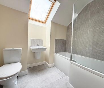 5 Lady Wallace Green, Lisburn, BT28 3NX - Photo 5