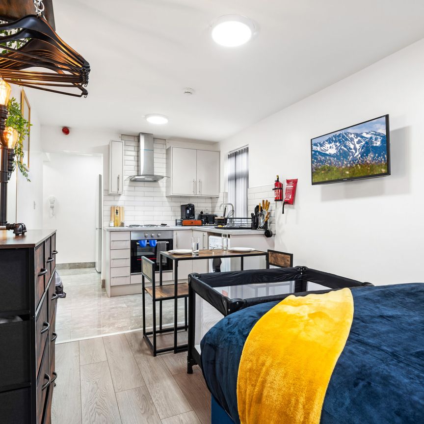 Pershore Road Stirchley - Photo 1