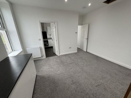 2 bed upper flat to rent in NE24 - Photo 4