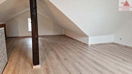 Schöne 1-Raum-Maisonette-Wohnung mit Einbauküche und neuen Böden - Foto 5