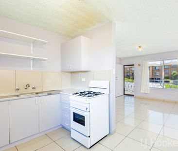 First Floor 2 Bedroom Unit - Photo 4