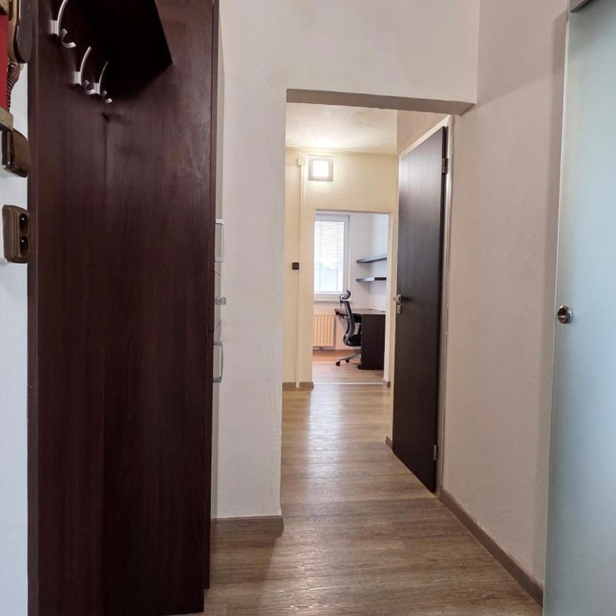 Pronájem bytu 3+1 62 m² - Photo 1