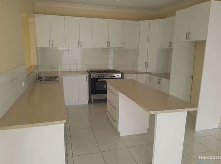 Spacious Family Home with Land - Photo 4