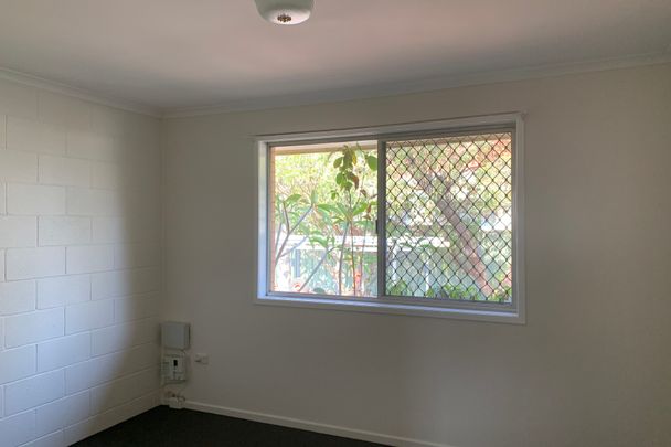 2/5 Jarrah Street - Photo 1