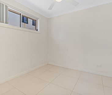Two-bedroom Granny flat with Air conditioning - Photo 2