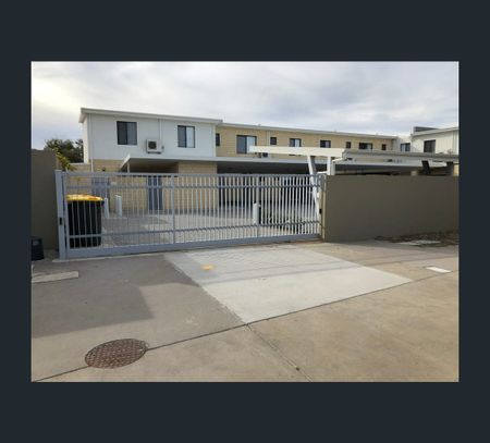 11/99 Bordeaux Lane, Ellenbrook, WA 6069 - Photo 2