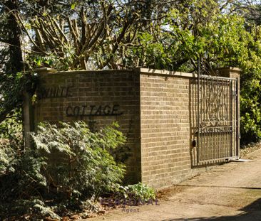 Motshill Lane, Tadworth - Photo 6