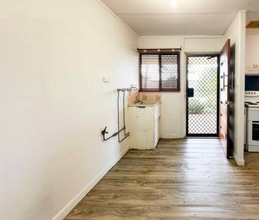 17 Tait Street, Kelso QLD 4815 - House For Rent | Domain - Photo 2