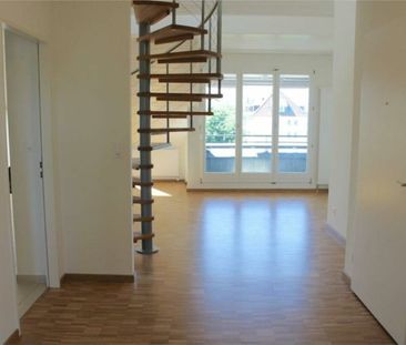 In Riehen, grosszügige 2.5-Zimmerwohnung mit Galerie zu vermieten - Photo 6