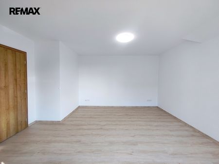 Pronájem bytu 1+1 v osobním vlastnictví 56 m², Ostrava - Фото 4