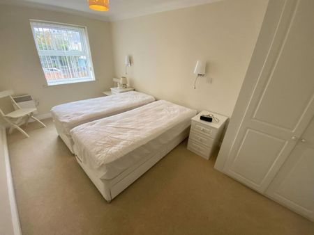 2 bedroom apartment to rent - Photo 4