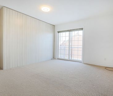 For Lease - 60 Cathedral High Heights, Markham, Ontario - Photo 2