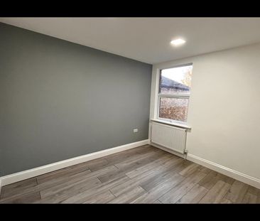 3 Bed Flat, Hartley Road, CR0 - Photo 4