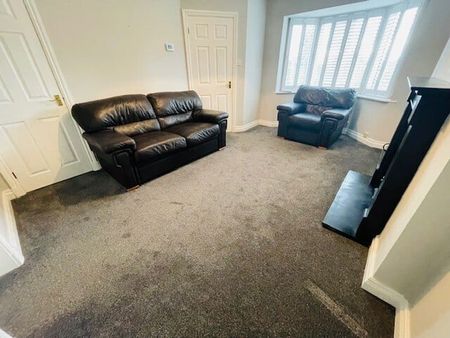 Tredington Park, Hatton Park, Warwick, CV35 - Photo 2