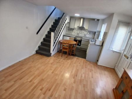 1 bedroom terraced house to rent - Photo 4