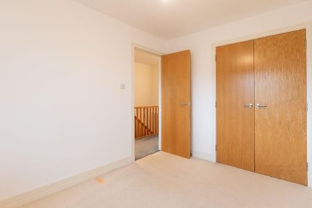 3 bedroom terraced house to rent - Photo 4