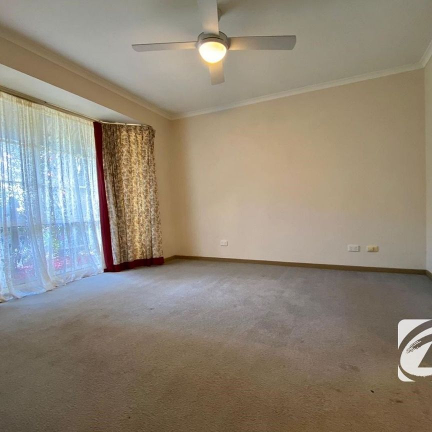 HOME IN OATLANDS ESTATE - Photo 1