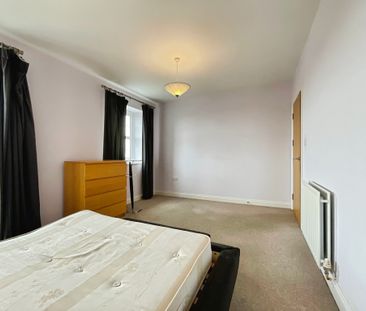 2 bedroom Apartment to let - Photo 4