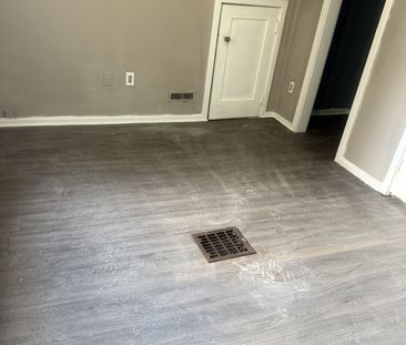 For Lease - 6391 Mcleod Road Unit# UNIT#1, Niagara Falls, Ontario - Photo 1