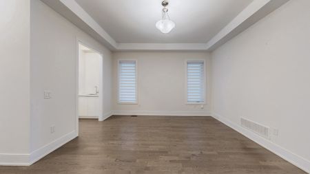 For Lease - 97 Milky Way Drive, Richmond Hill, Ontario - Photo 2